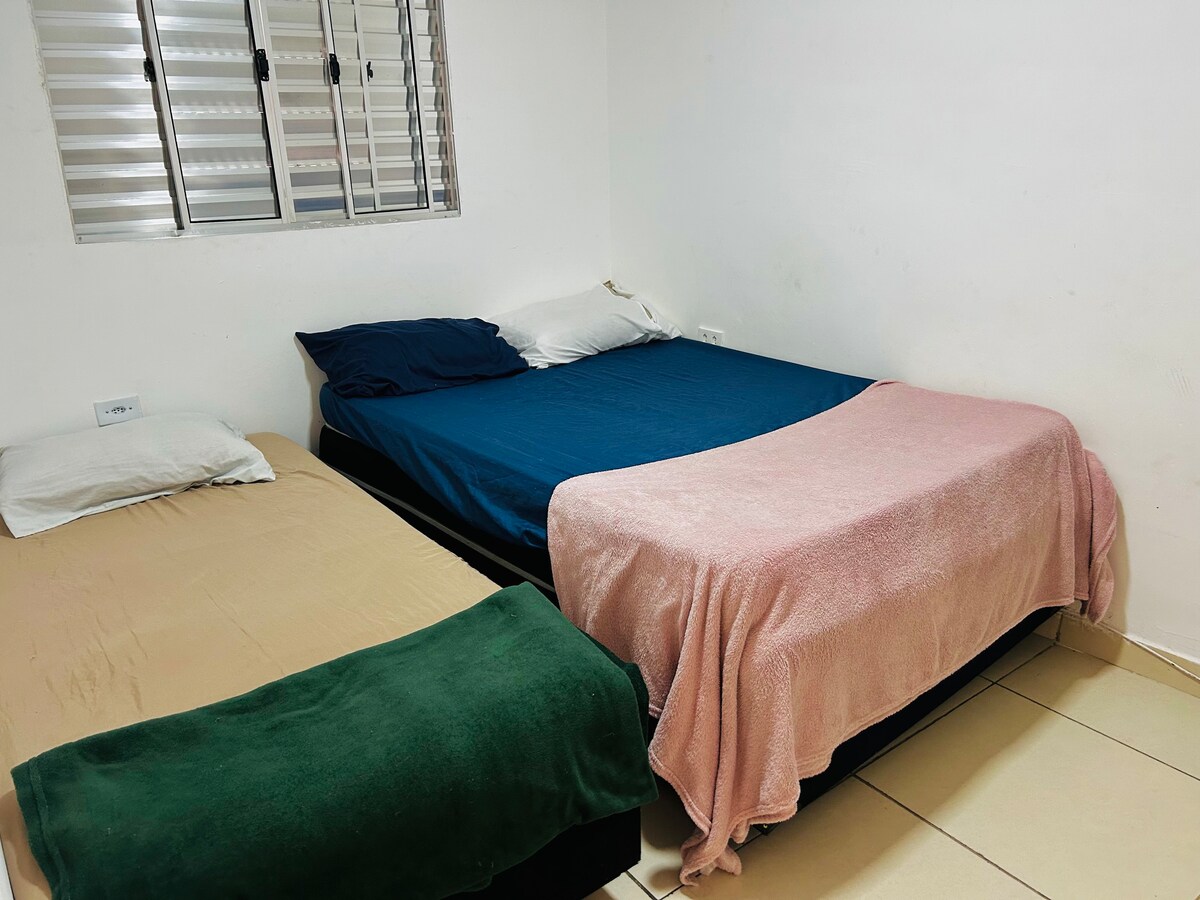 غرفة النوم 1