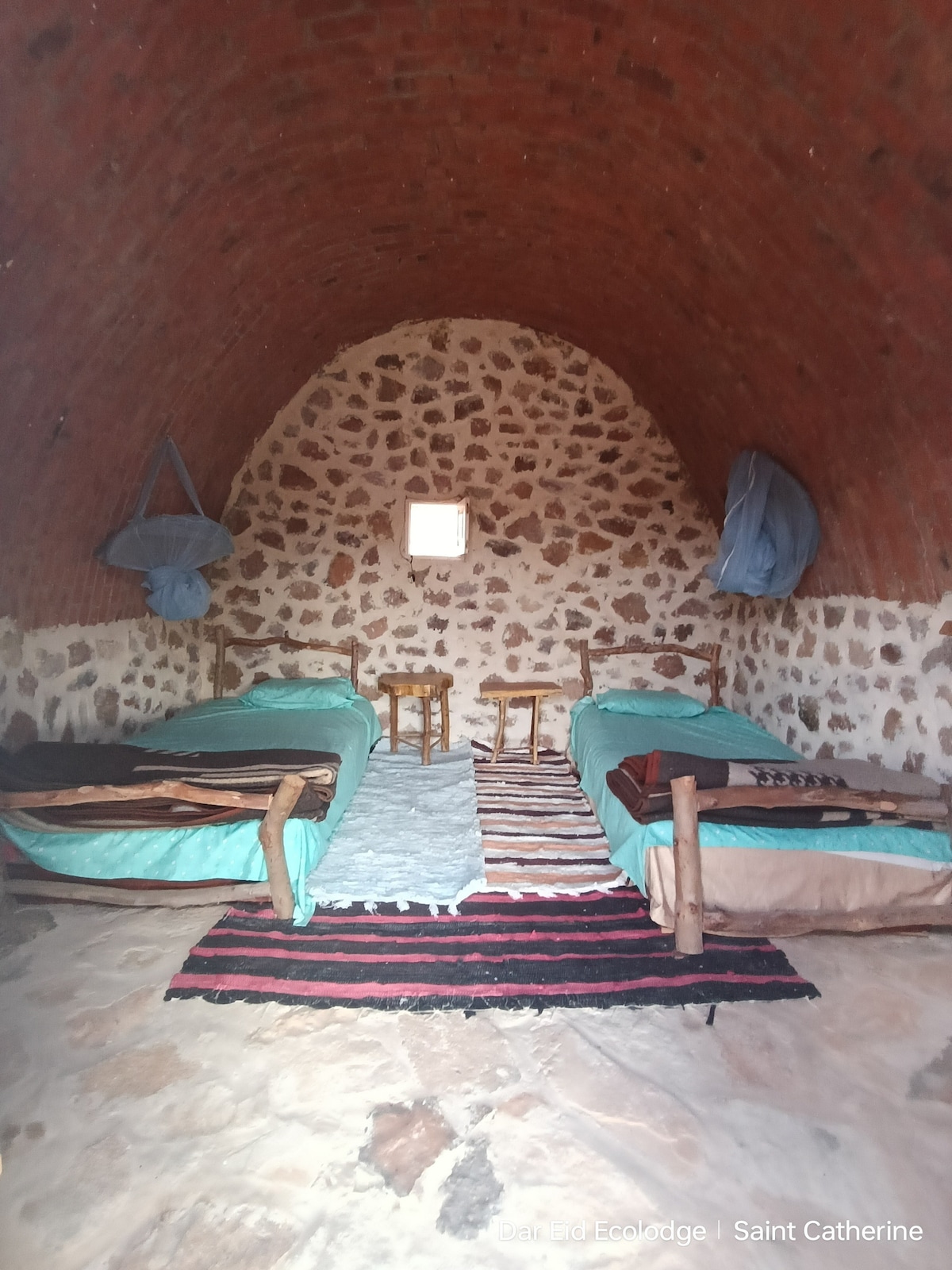 საძინებელი 4