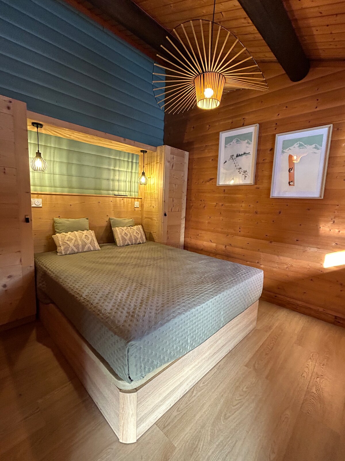 Aparte hoofdslaapkamer 