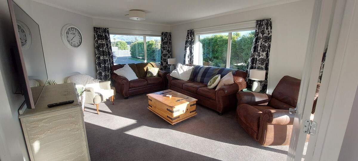 Popular Airbnb listing: The Lakehouse in Pisa in Central Otago District West