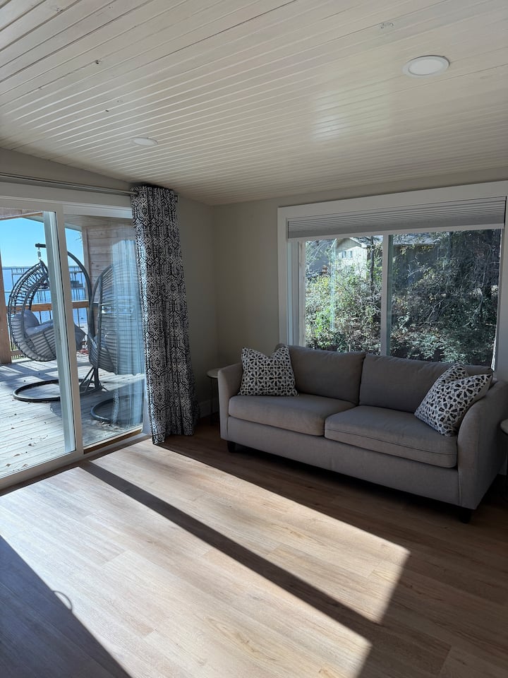 Lake Front Home In Star Harbor
Lakeside 9 Getaway - Trinidad, TX