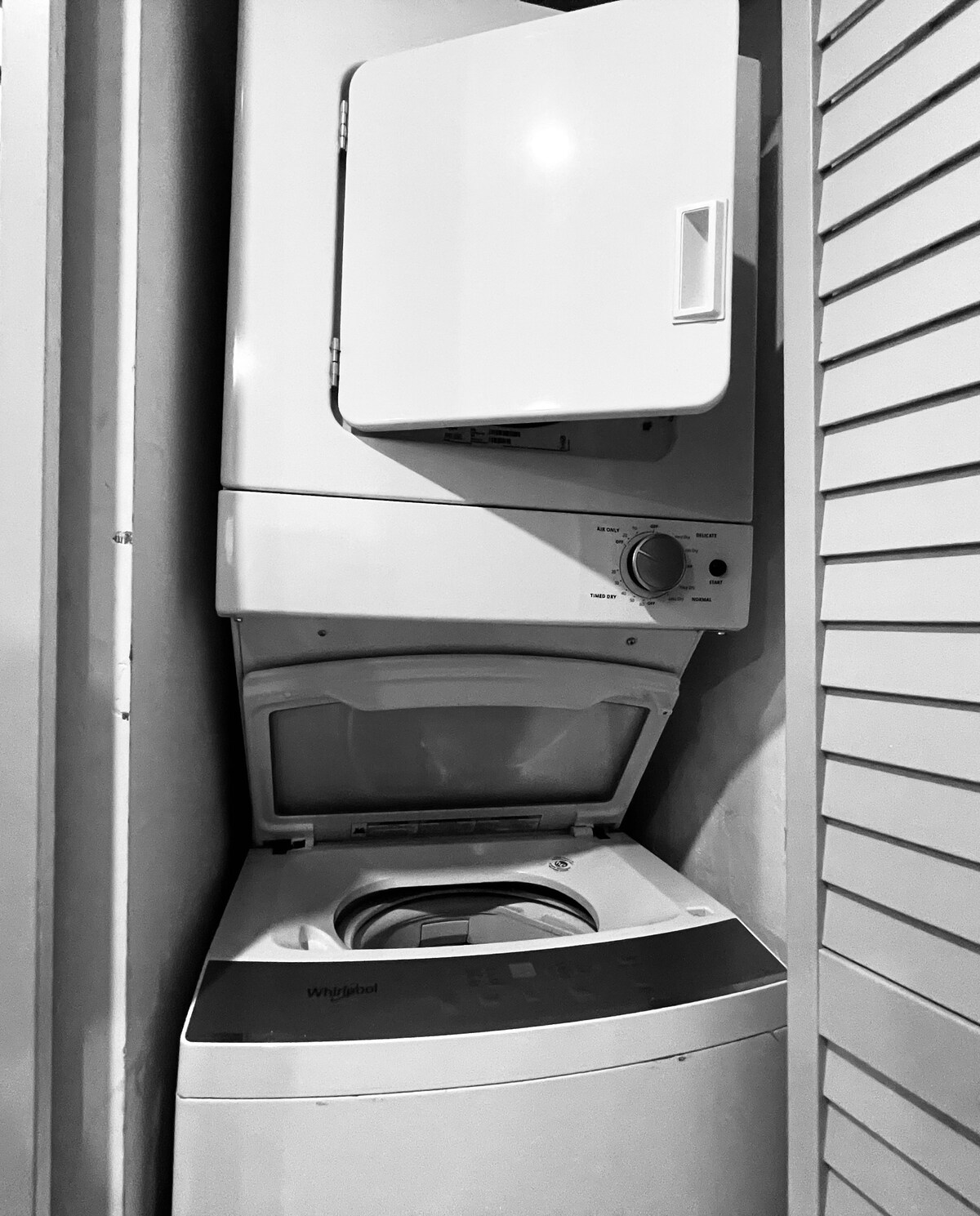 სარეცხი მანქანა და საშრობი