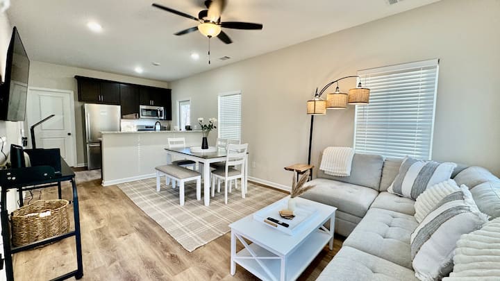 Gray Stone House 5 Min Downtown Southwire/uwg - Carrollton, GA