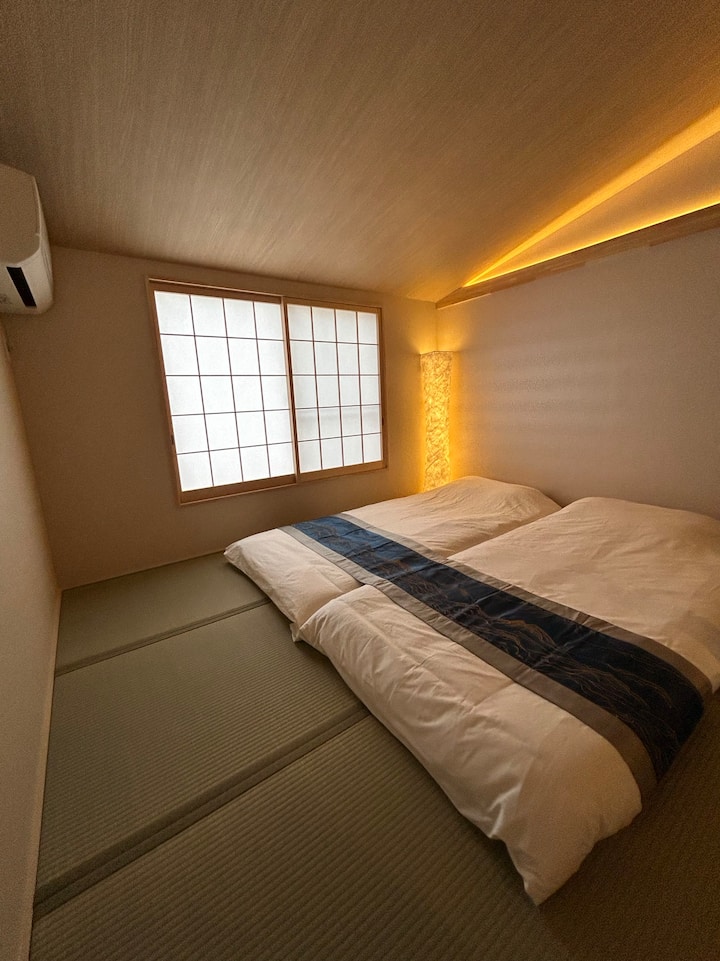 Dormitorio tatami del segundo piso