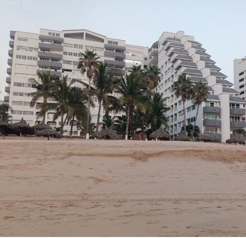 Top Airbnb: Beachfront apartment in Sinaloa