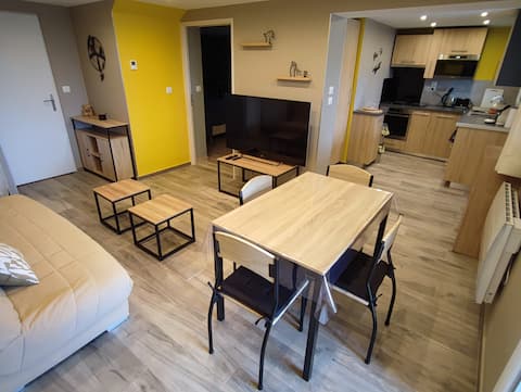 Detached ground floor apartment