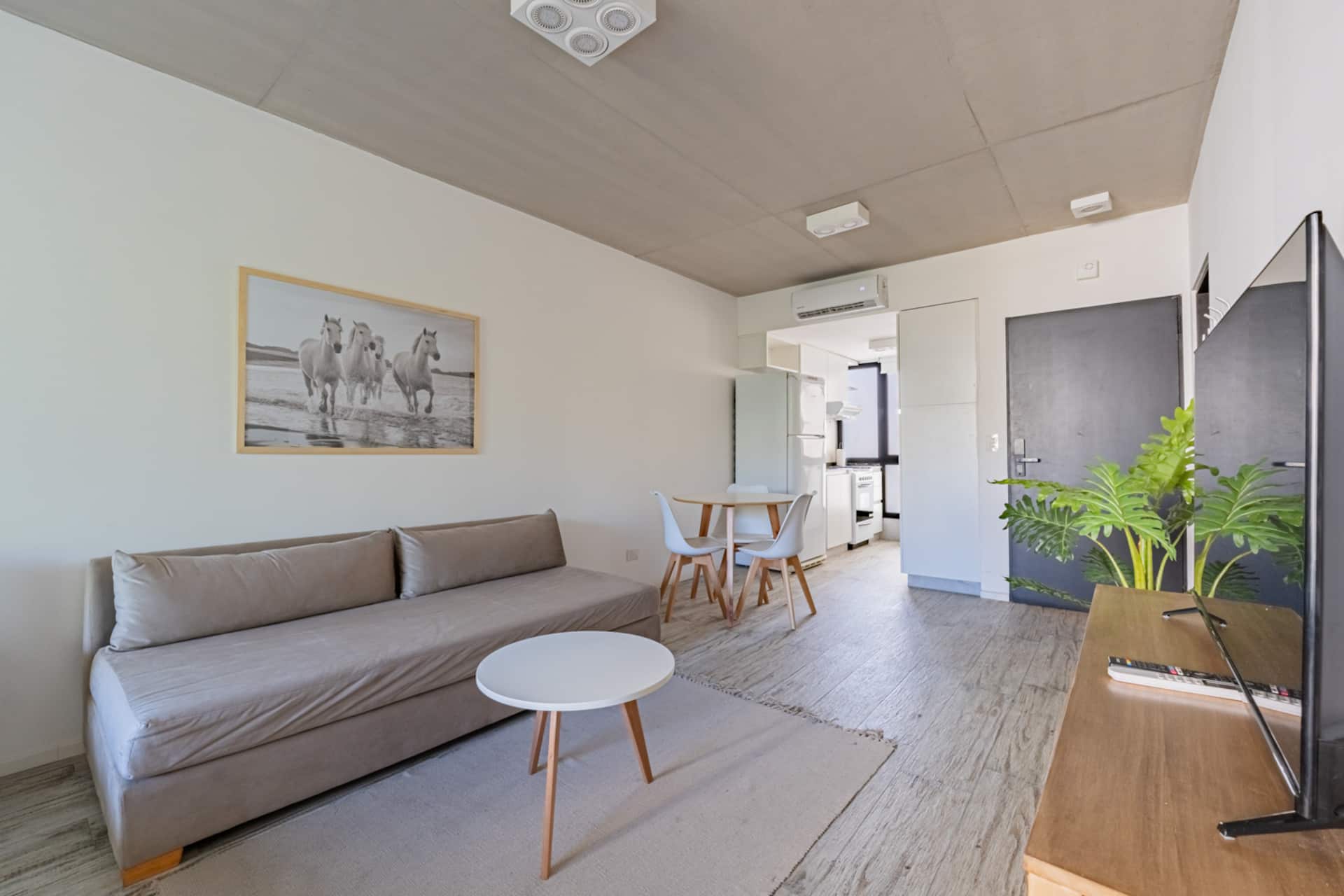 Kitnet novo e mobiliado em Palermo