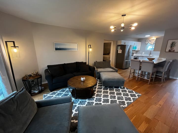 Cozy Apartment In St. Armand’s - Sarasota, FL