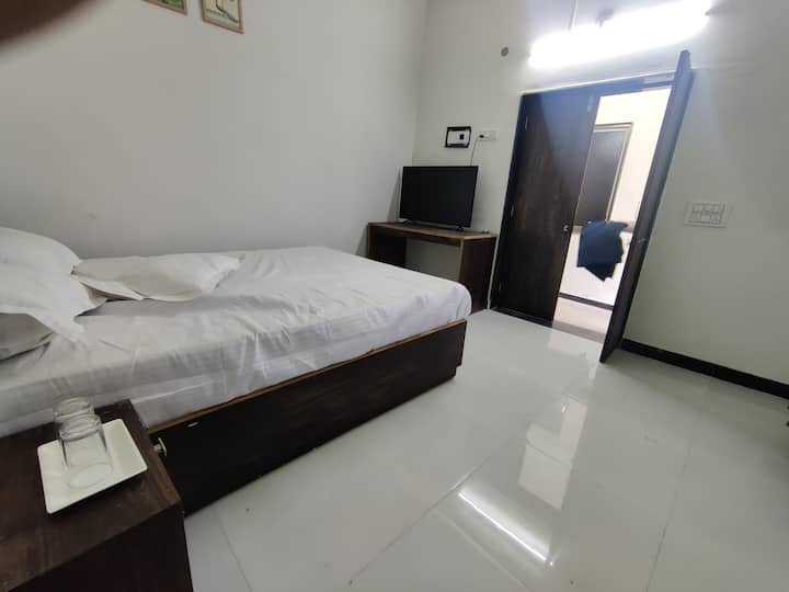 2bhk Cliff Side Villa Mount Abu - Mount Abu