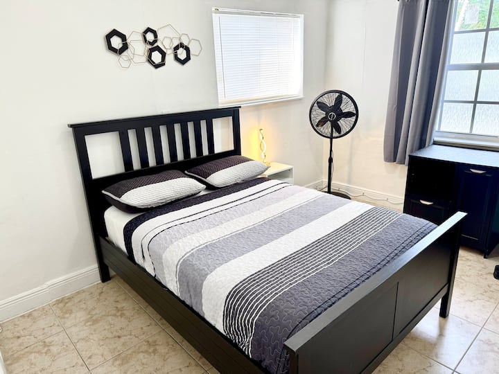 Private Room #1 Near Hard Rock - Miramar, FL