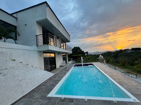 Country house for groups | Close to Panaca Birdhouse85