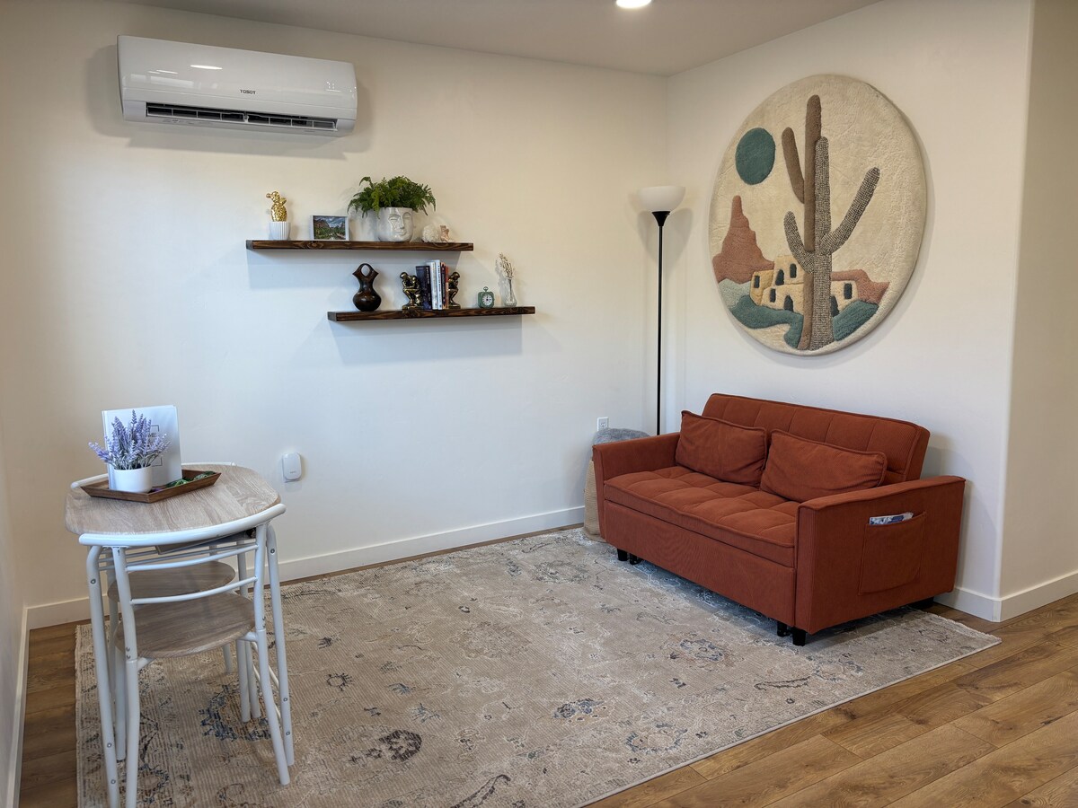 Successful Airbnb property: Cozy and Central Home Away From Home in St. George
