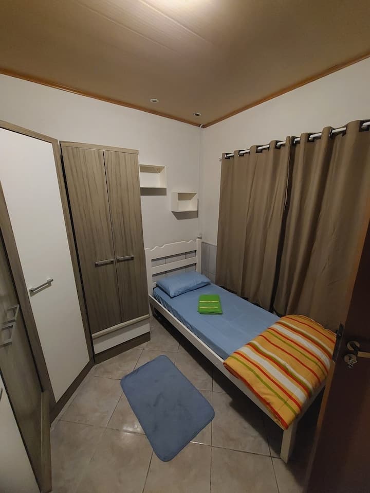 غرفة النوم 2