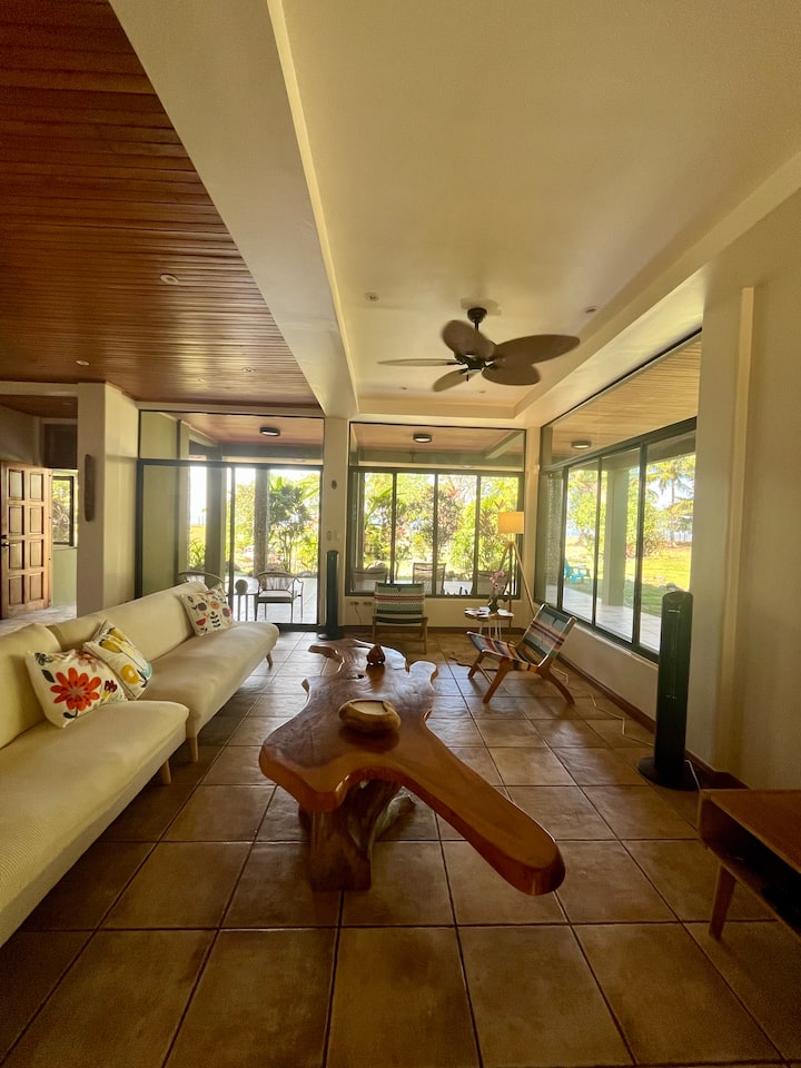 Oceanfront Villa •Epic Surf & Sunsets - Puntarenas