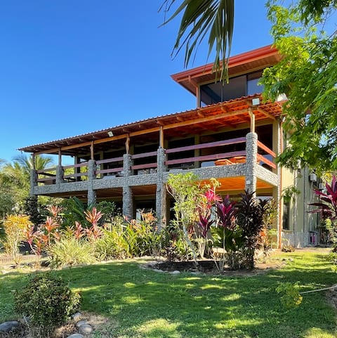 Costa Rican Surf Adventure