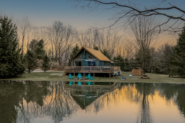 Secluded, Hot Tub, Fire Pit, Deck, Grill, Pets - Finger Lakes, NY