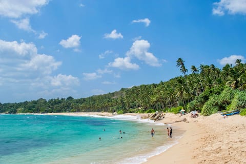 1BR Private Villa Silent Beach, Tangalle