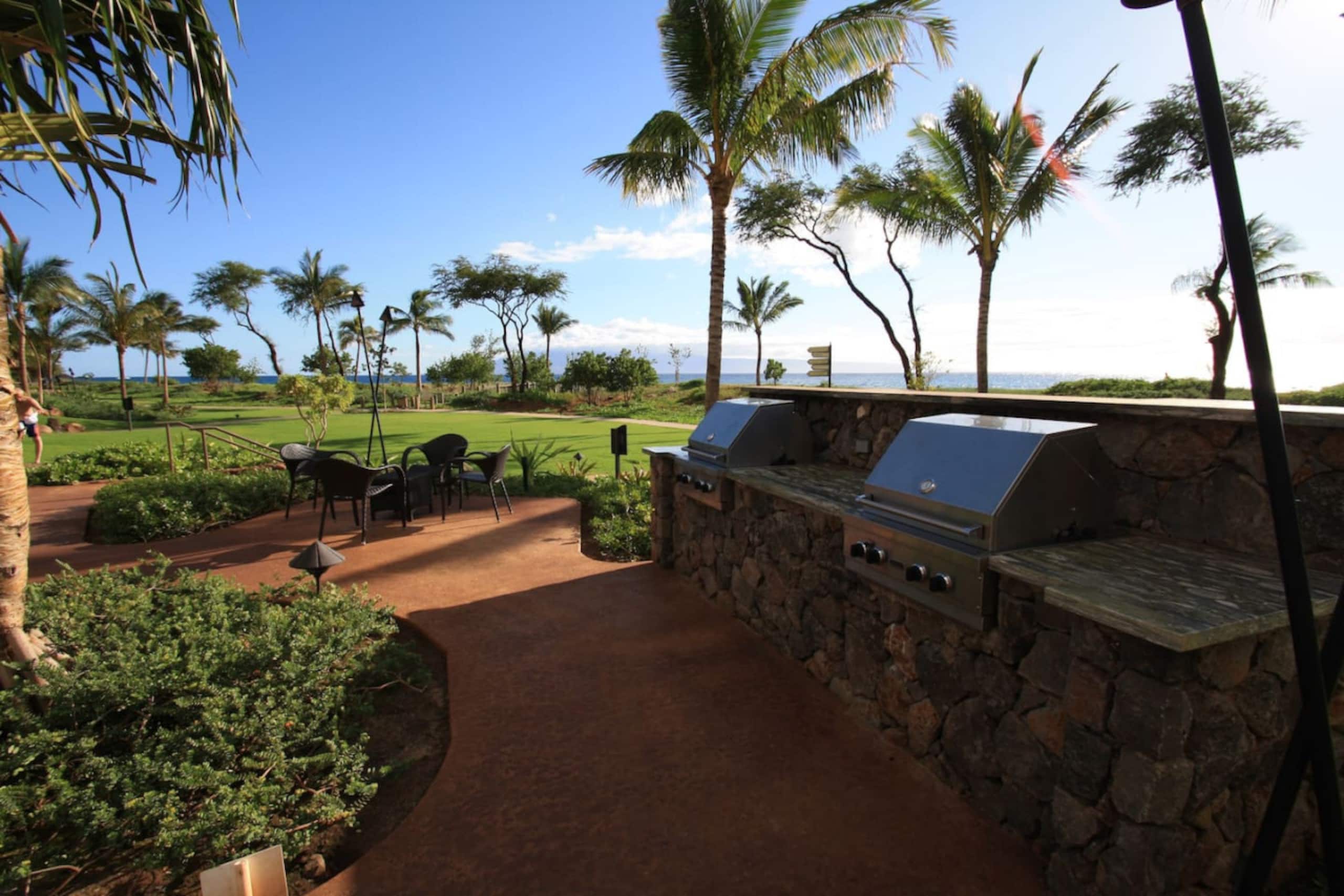Condo in Lahaina · ★4.99 · 1 bedroom · 2 beds · 1 bath - Image 8
