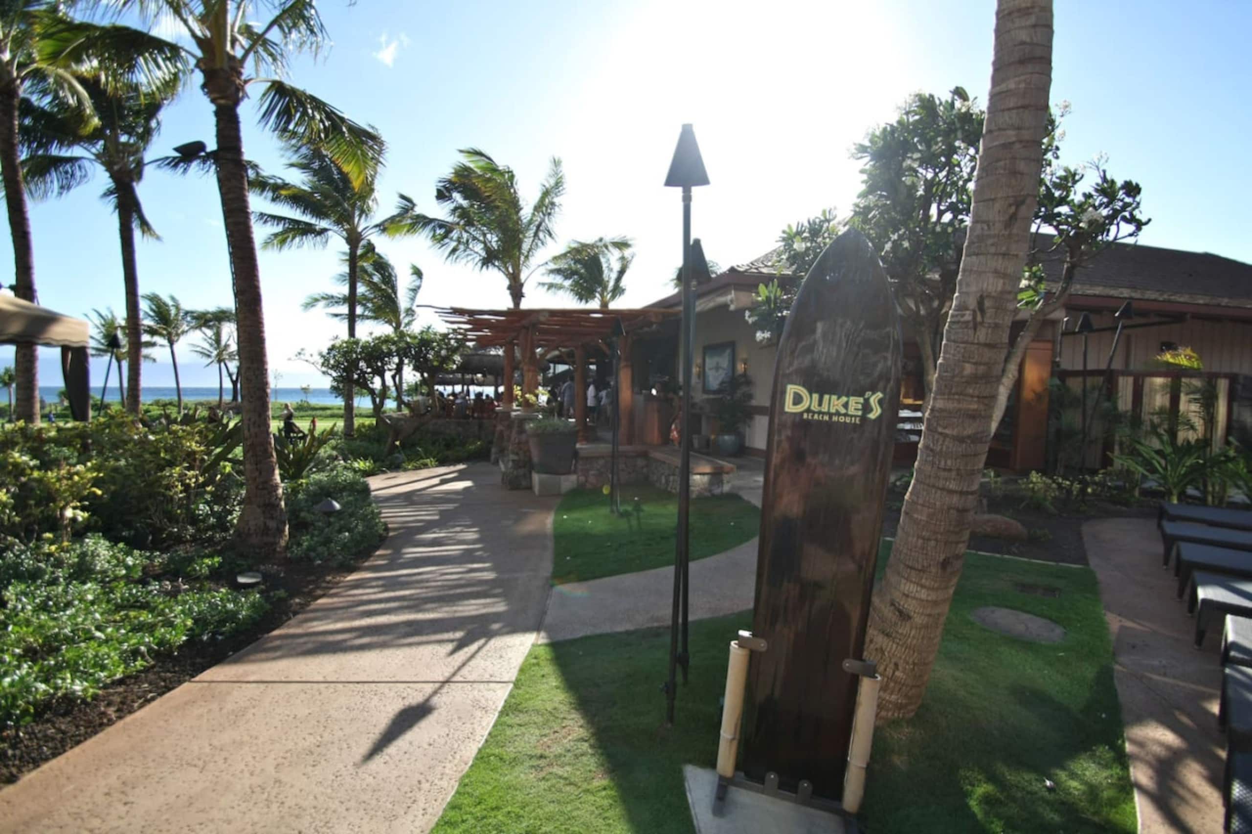 Condo in Lahaina · ★4.99 · 1 bedroom · 2 beds · 1 bath - Image 12