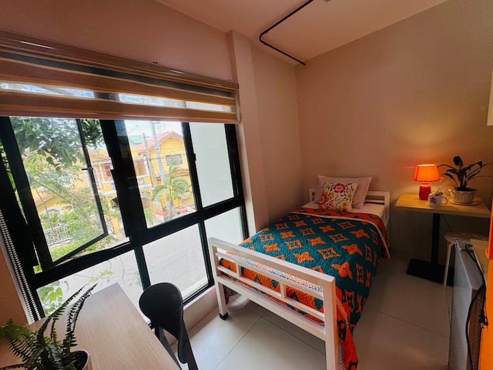 Deluxe Single Room - Dasmariñas