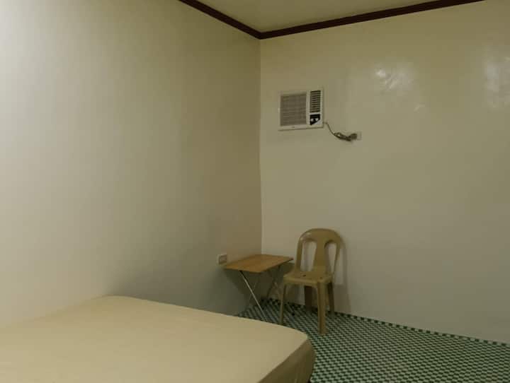 Kubo Inn And Beach Camp- Family Room - El Nido