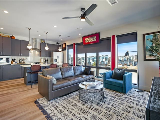 $199 Special ! The Country Condo at the Parthenon