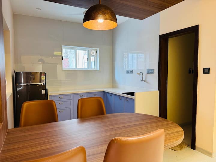 Dining area image 3