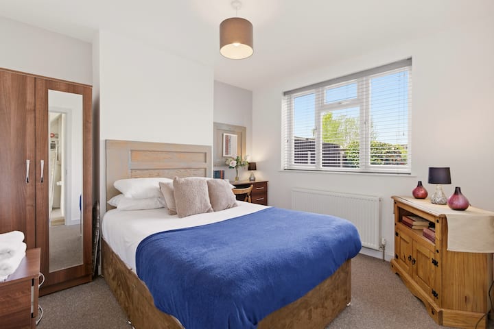 غرفة النوم 1