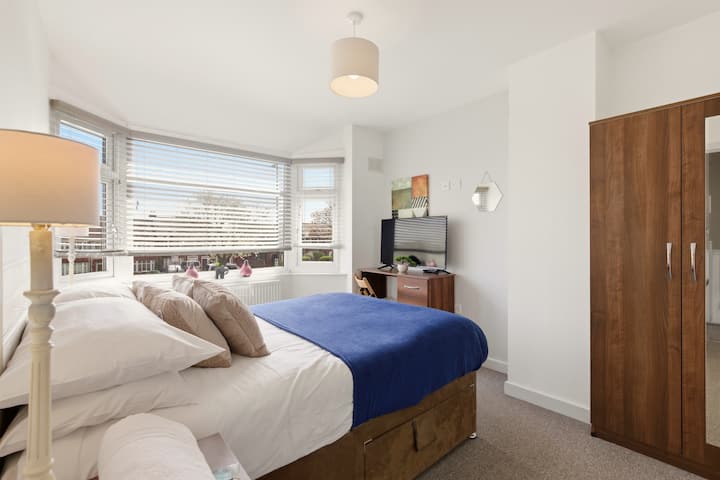 غرفة النوم 2