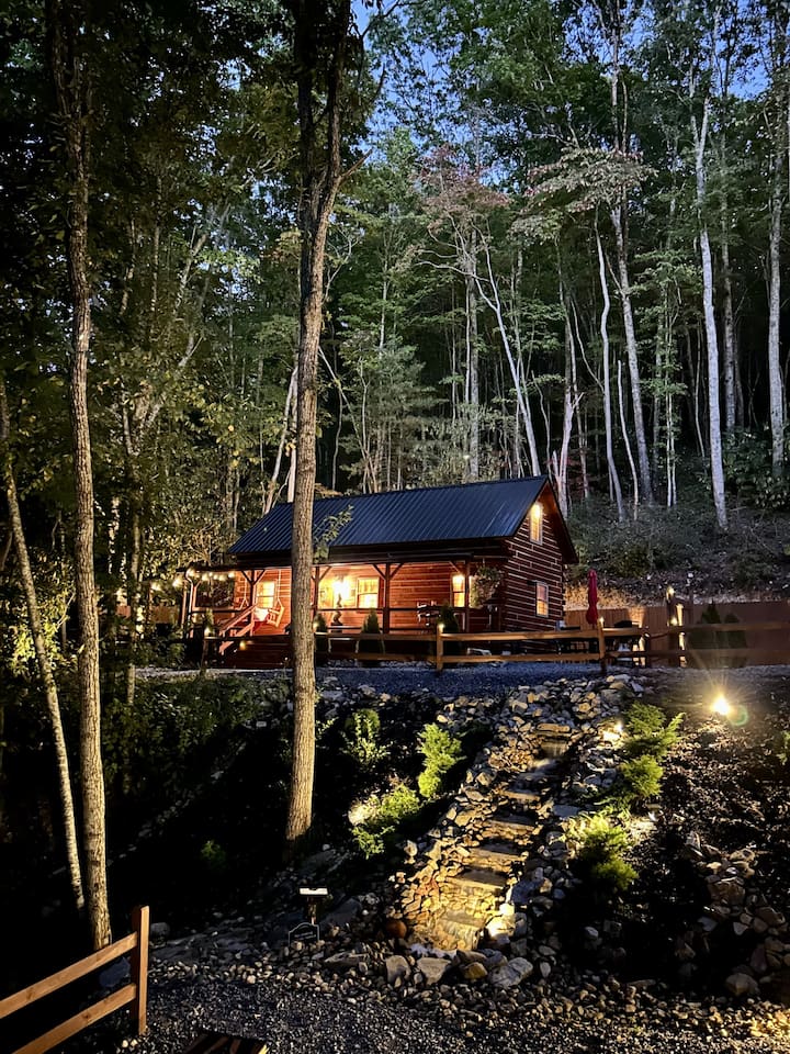 Starry Nights in the Smokey Mts. Hot Tub Pet Fr.