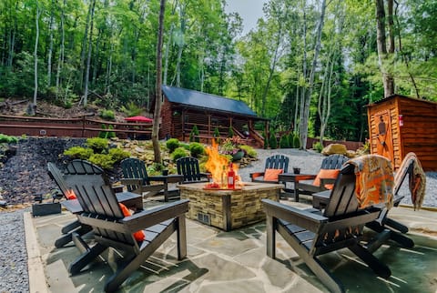 Peaceful Luxury in the Smokey Mts Hot Tub Pet Fr.