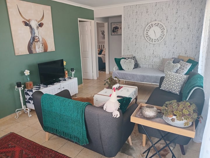 Yellowbird Accommodation - Darling