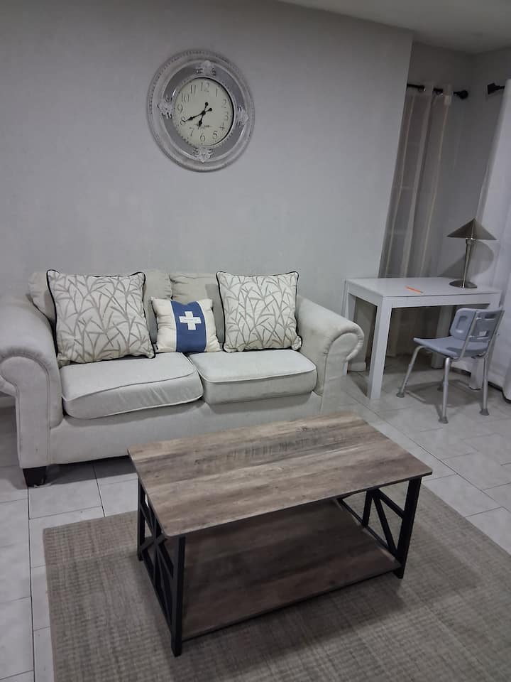 Braeburn Cozy Condo - Stafford, TX