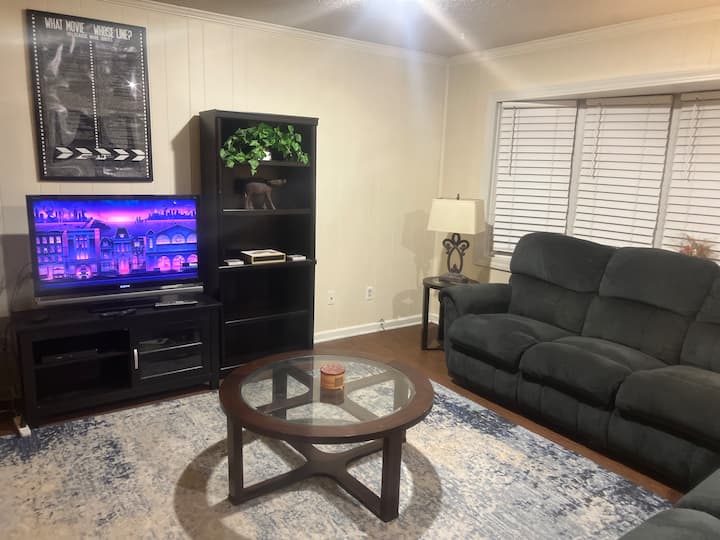Cozy Cottage In Nall Hills, Op - Overland Park, KS