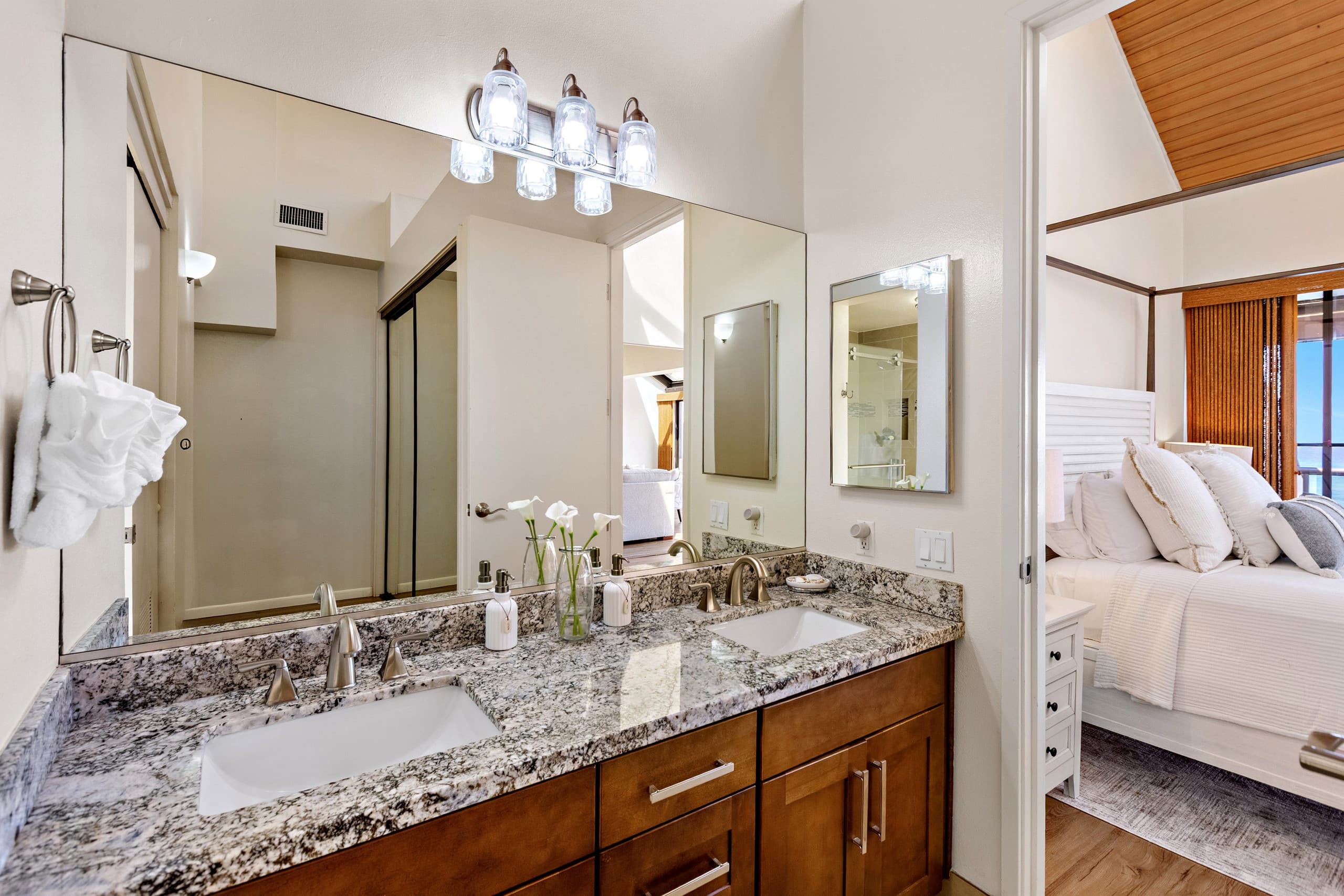 Condo in Lahaina · ★4.92 · 3 bedrooms · 6 beds · 3 baths - Image 29