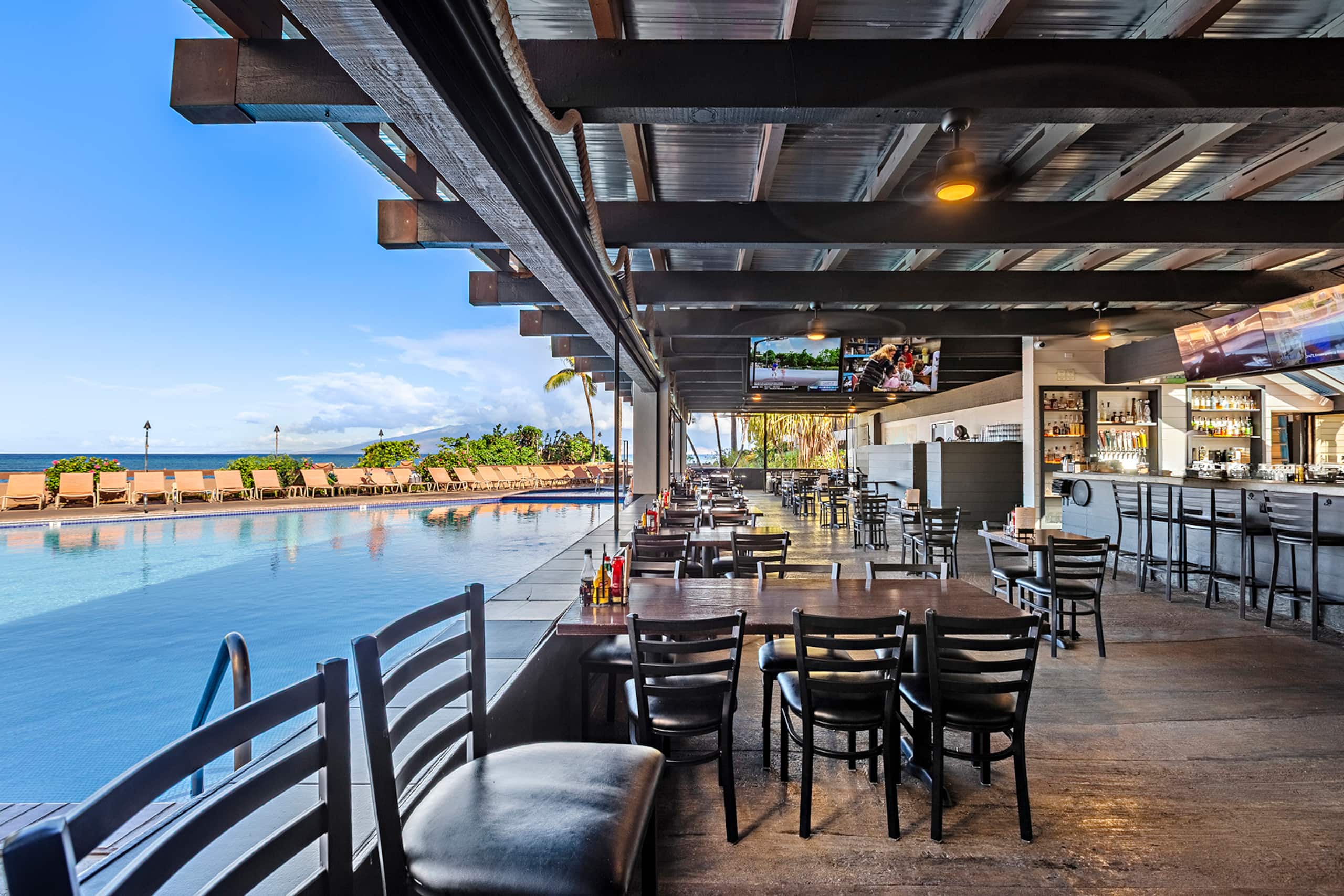 Condo in Lahaina · ★4.92 · 3 bedrooms · 6 beds · 3 baths - Image 65