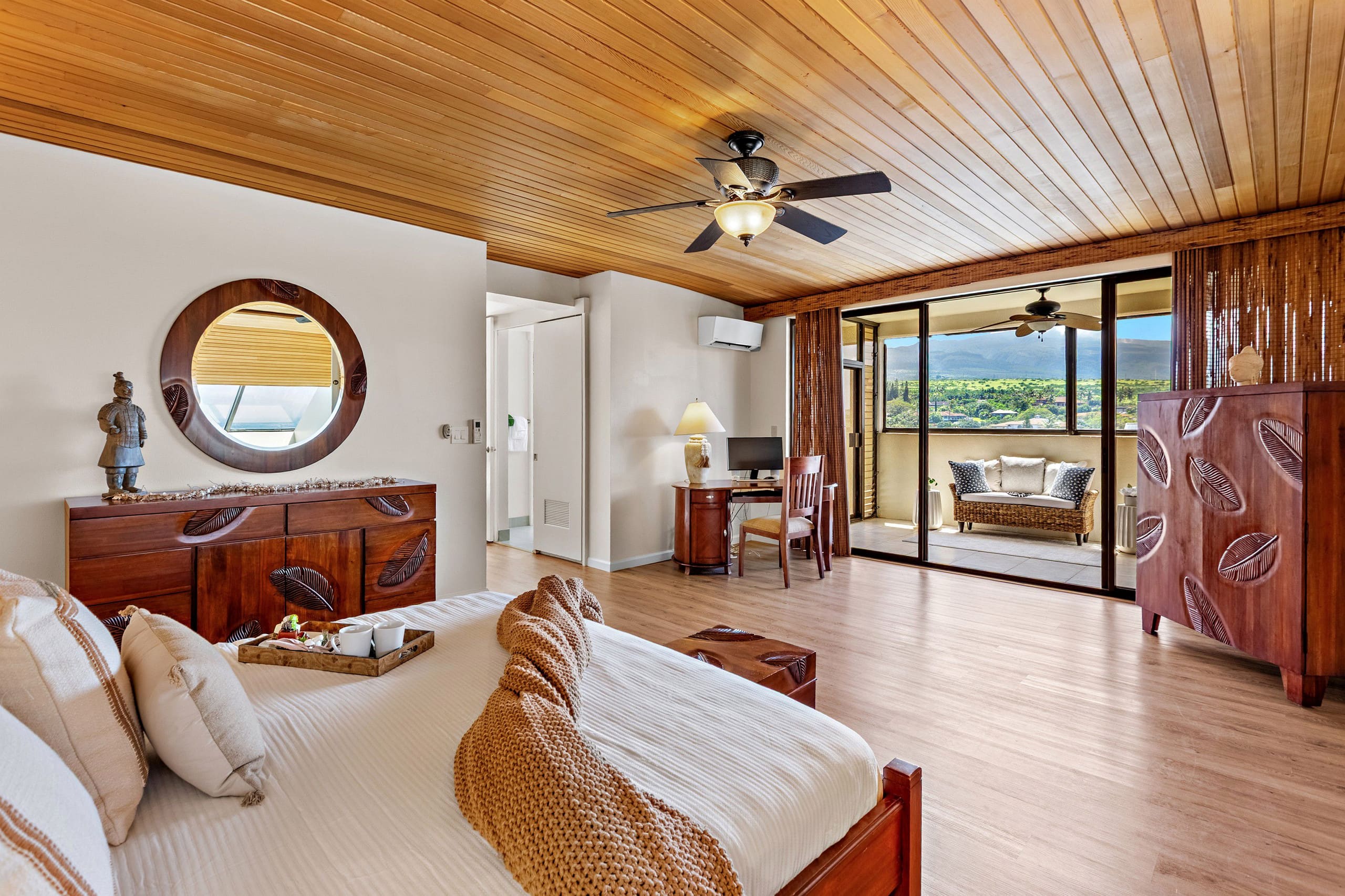 Condo in Lahaina · ★4.92 · 3 bedrooms · 6 beds · 3 baths - Image 24
