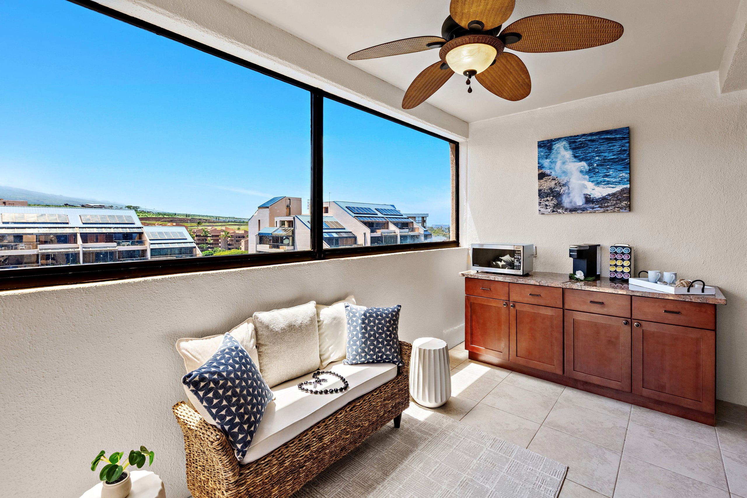 Condo in Lahaina · ★4.92 · 3 bedrooms · 6 beds · 3 baths - Image 85