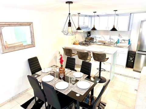 Club House, 7 Rooms, 2 King sizes, Fast wifi