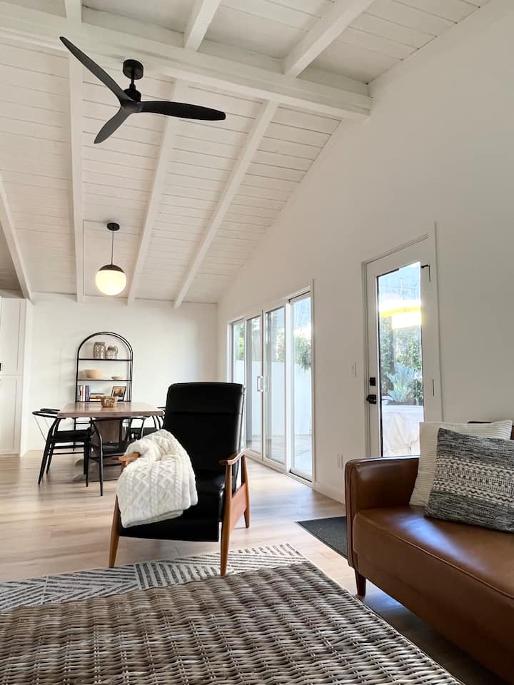 Cozy Silver Strand Beach House - Oxnard, CA