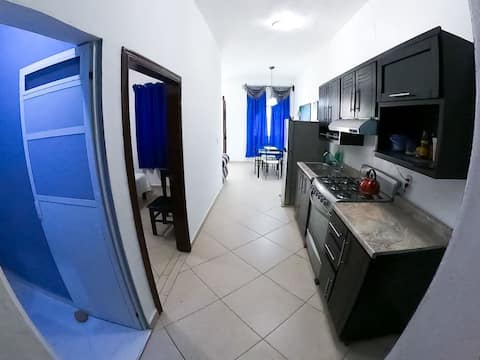 Top Airbnb: Haito's Inn Cozy house with WiFi, A/C, Smart TV in Sector H Tres