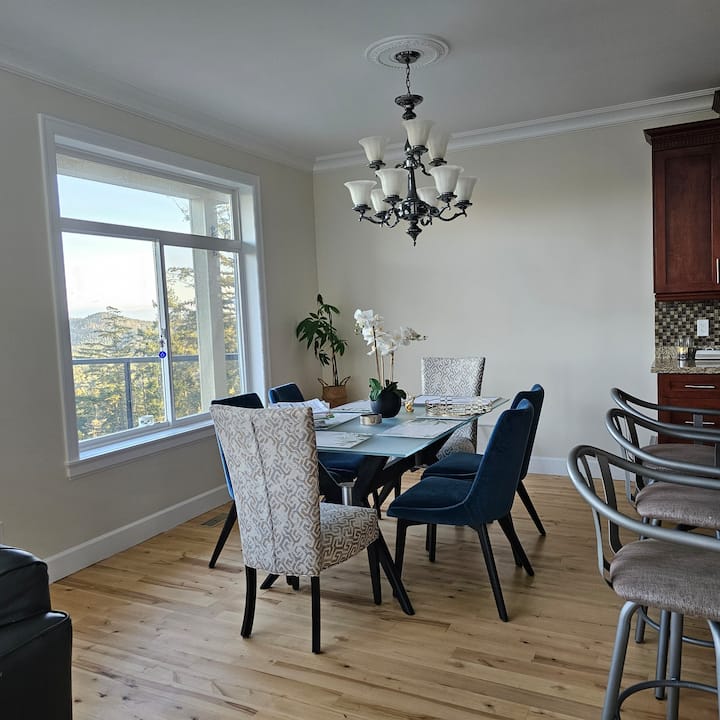 Guest Room With Private Bathroom - Langford
