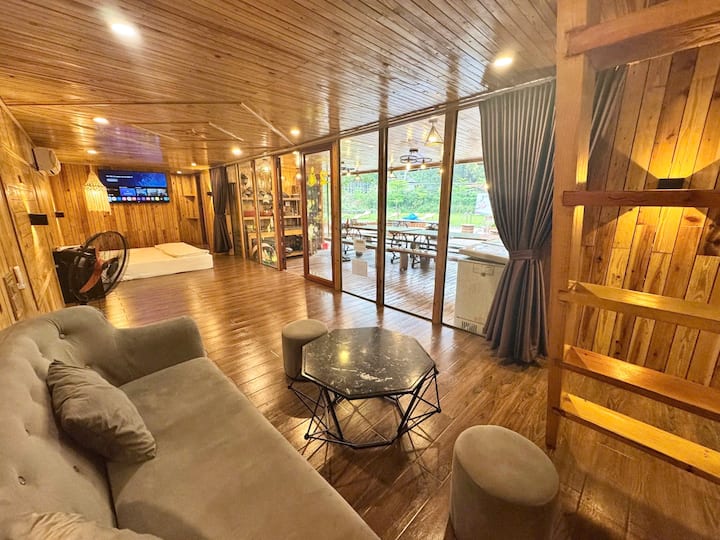 2 Romantic Bedrooms, 1 Living Room, Pickleball - Sóc Sơn