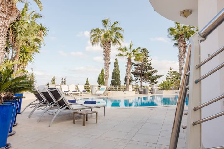 Mellieha 2bed With Pool Insane Views! By Homely - Malta