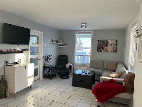 Top Airbnb: App. 4 1/2 river view in Québec