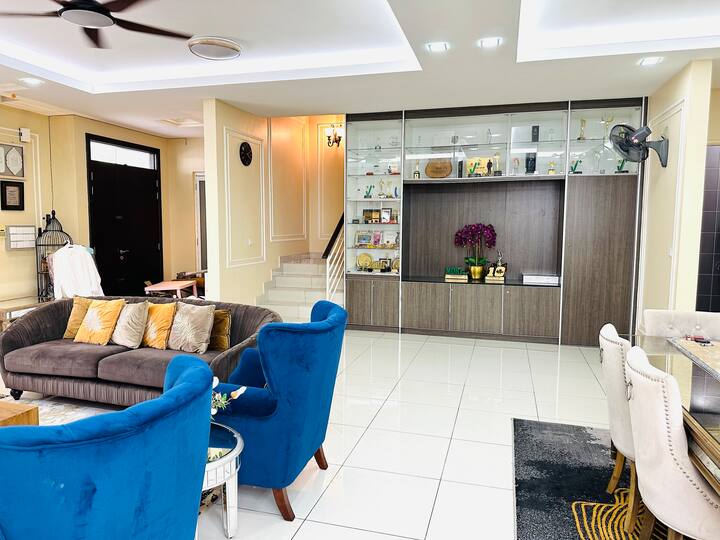 Qaza Homestay Rawang/tasik Puteri 
M Residence 2 - Rawang