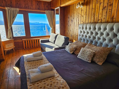 Los Ciervos Apart Studio with Lake View