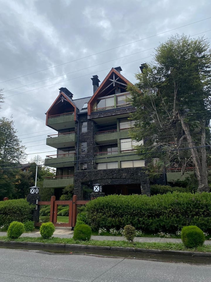 Departamento En Condominio A Pasos De La Playa - Pucón