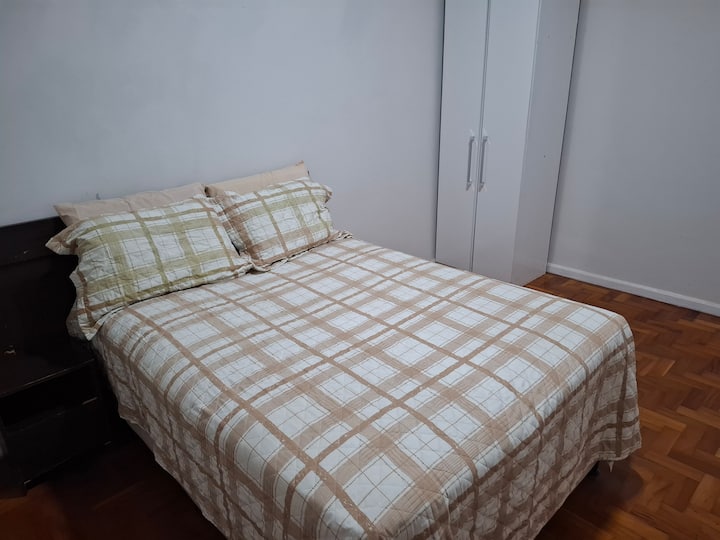 Spavaća soba 1