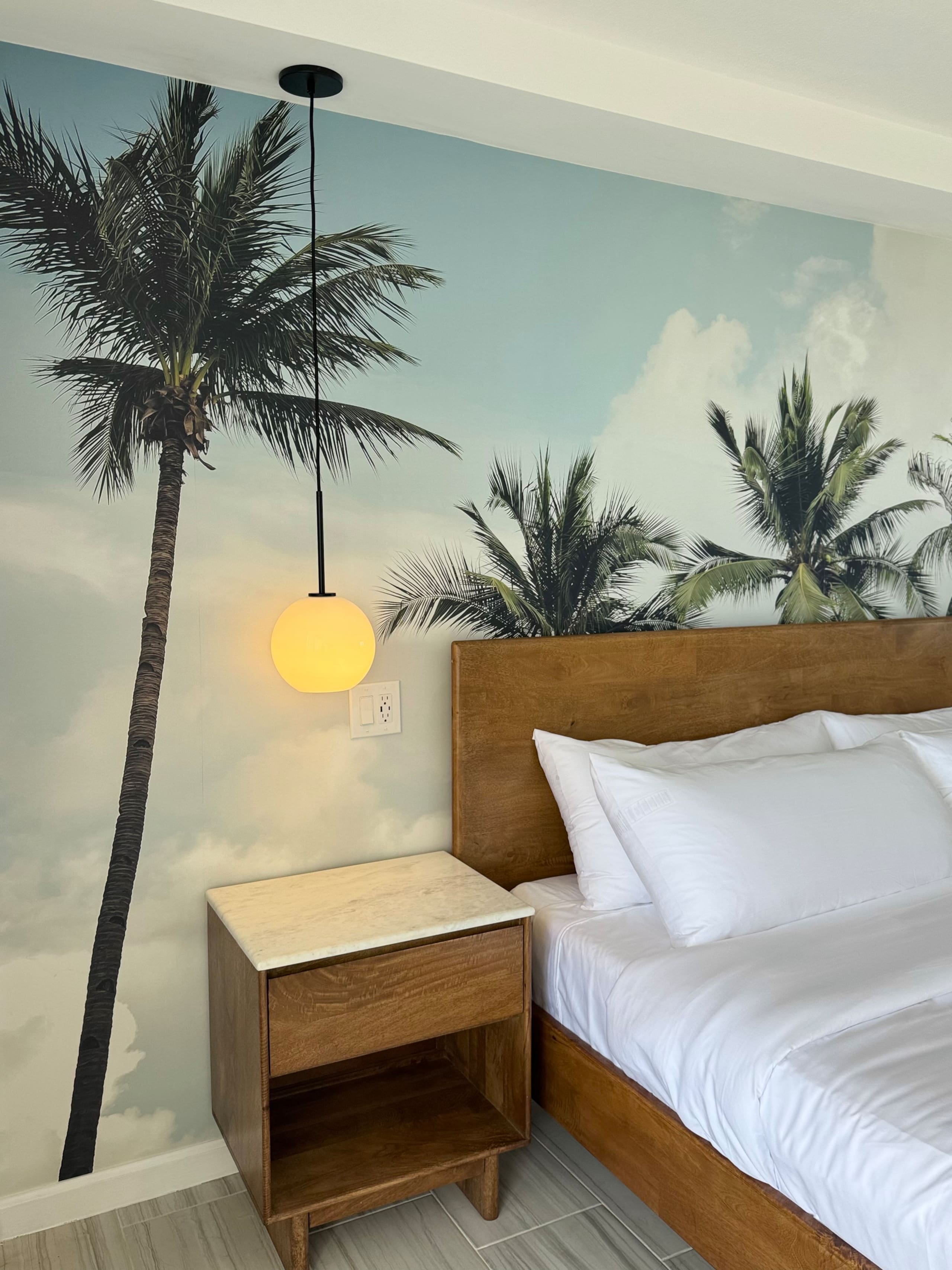 Condo in Honolulu · ★4.9 · 1 bedroom · 2 beds · 1 private bath - Image 24